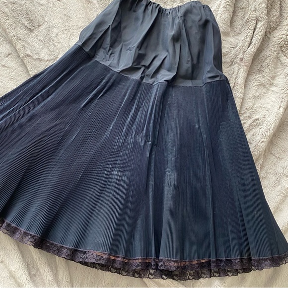 60’s Crinoline vintage black pleated skirt with tulle underneath vintage - Picture 6 of 6